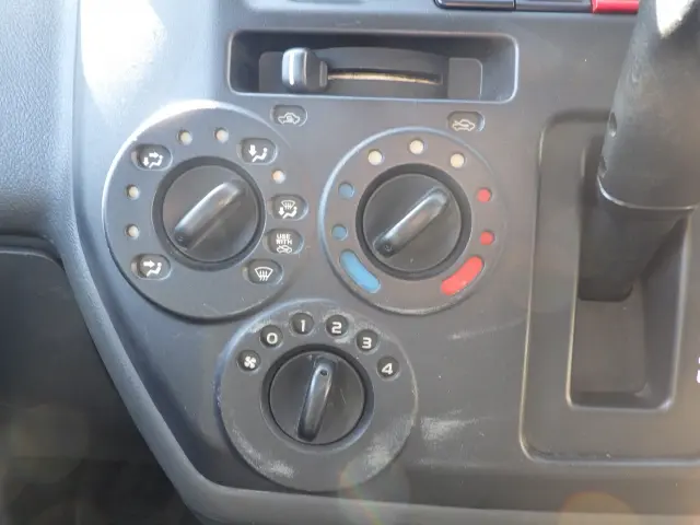 トヨタ ライトエーストラック DBF-S402U(2WD)の写真14