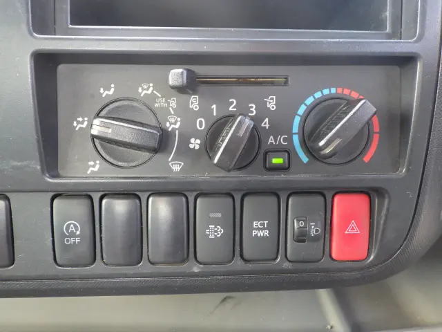 トヨタ ダイナ TKG-XZU710(2WD)の写真11