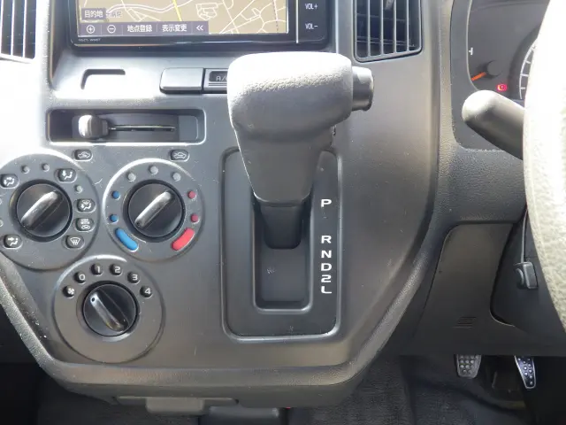 トヨタ ライトエーストラック DBF-S402U(2WD)の写真13