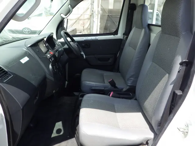 トヨタ タウンエーストラック DBF-S402U(2WD)の写真8