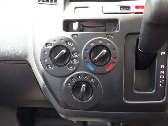 トヨタ タウンエーストラック DBF-S402U(2WD)の写真12