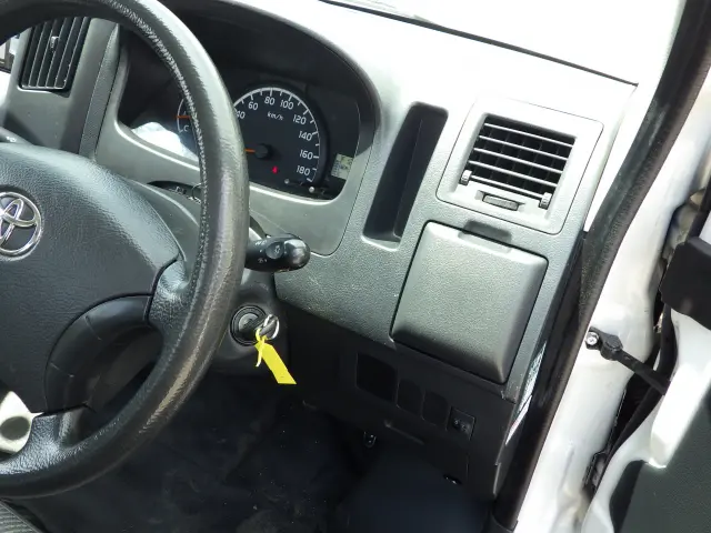トヨタ タウンエーストラック DBF-S402U(2WD)の写真18