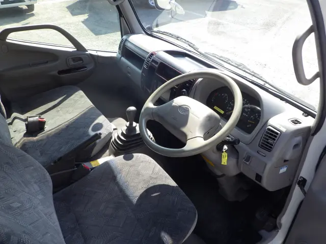 トヨタ ダイナ ABF-TRY220(2WD)の写真6