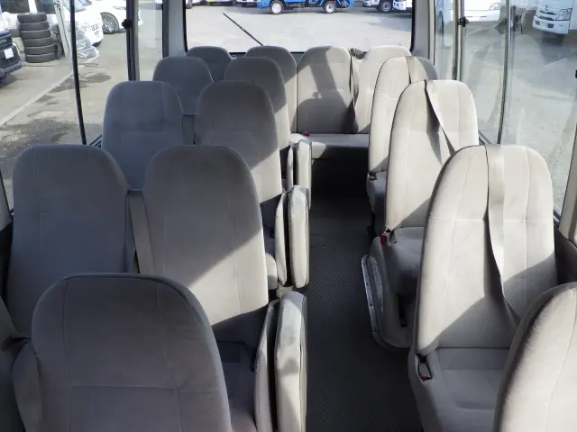 トヨタ コースター BDG-XZB50(2WD)の写真23