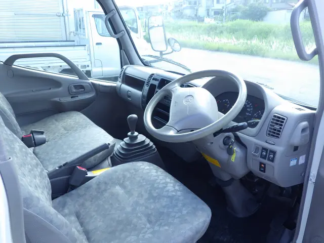 トヨタ ダイナ ABF-TRY230(2WD)の写真6