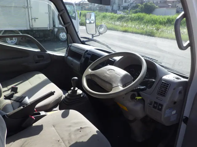 トヨタ トヨエース ABF-TRY230(2WD)の写真6