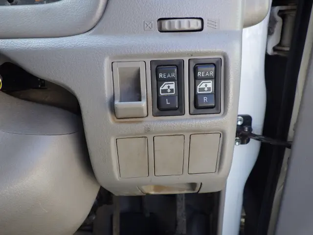トヨタ トヨエース ABF-TRY230(2WD)の写真18