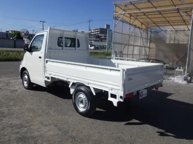 マツダ ボンゴトラック 5BF-S403F(2WD)の写真2