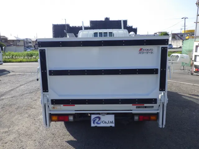 三菱 キャンター TKG-FBA20(2WD)の写真5