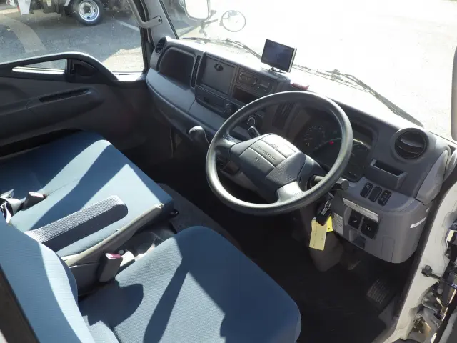 三菱 キャンター TKG-FBA20(2WD)の写真6