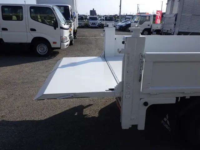 三菱 キャンター TKG-FBA20(2WD)の写真28