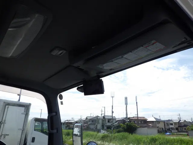 いすゞ エルフ TRG-NLR85AN(2WD)の写真21