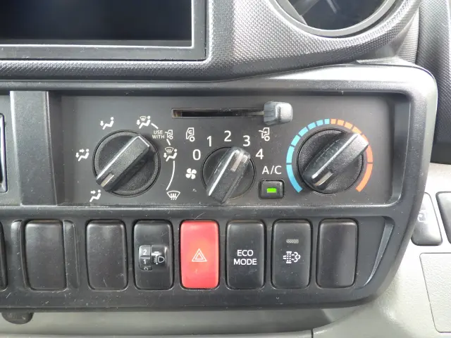 トヨタ ダイナ SKG-XZU620D(2WD)の写真11