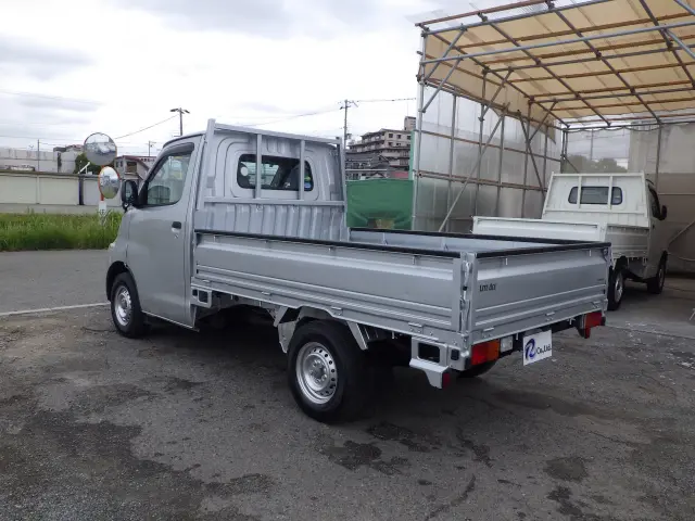 トヨタ ライトエーストラック DBF-S402U(2WD)の写真2