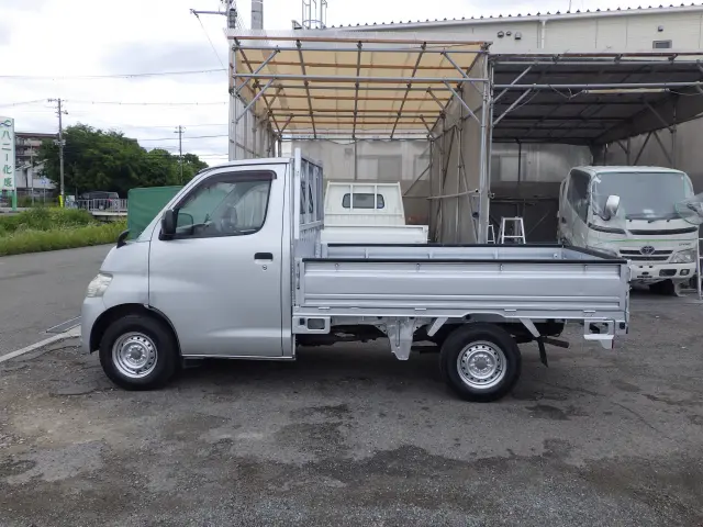 トヨタ ライトエーストラック DBF-S402U(2WD)の写真3