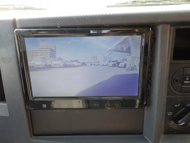 いすゞ エルフ TRG-NJR85A(2WD)の写真12