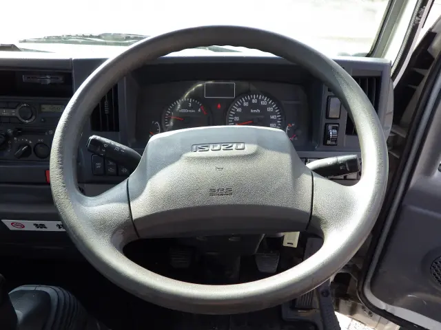 いすゞ エルフ TRG-NJR85A(2WD)の写真18
