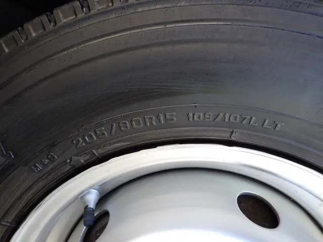 いすゞ エルフ TRG-NJR85A(2WD)の写真34