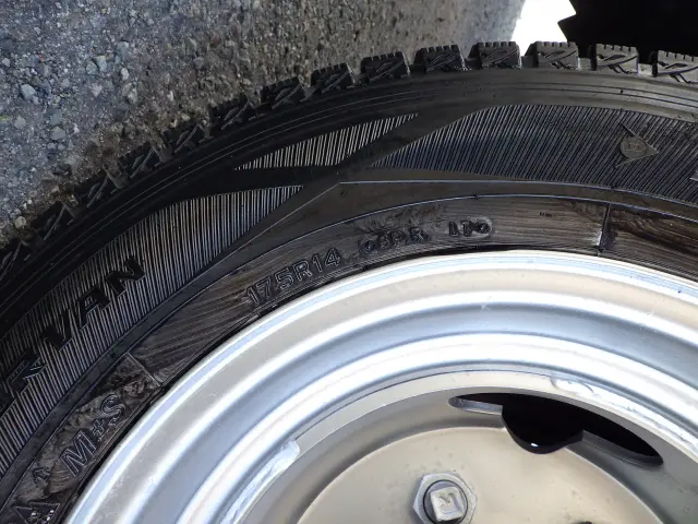 いすゞ エルフ TRG-NJR85A(2WD)の写真36