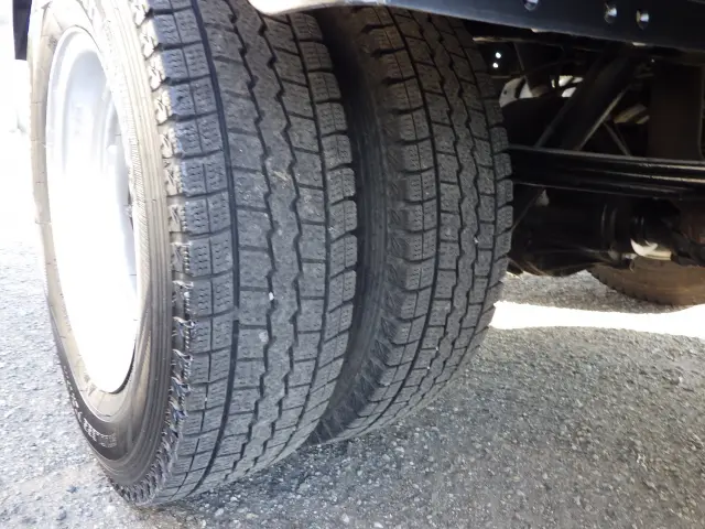いすゞ エルフ TRG-NJR85A(2WD)の写真37