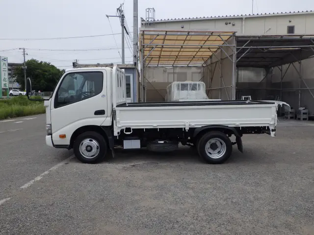 トヨタ ダイナ 2RG-XZU605(2WD)の写真3