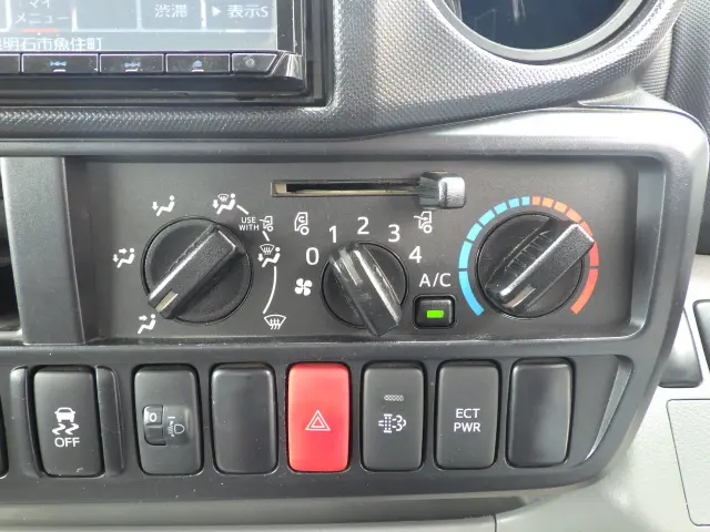 トヨタ ダイナ 2RG-XZU605(2WD)の写真12