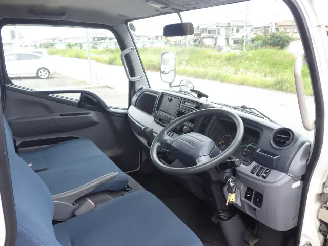 三菱 キャンター TKG-FEA50(2WD)の写真6