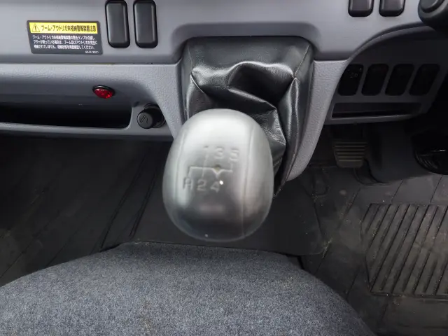 三菱 キャンター TKG-FEA50(2WD)の写真12
