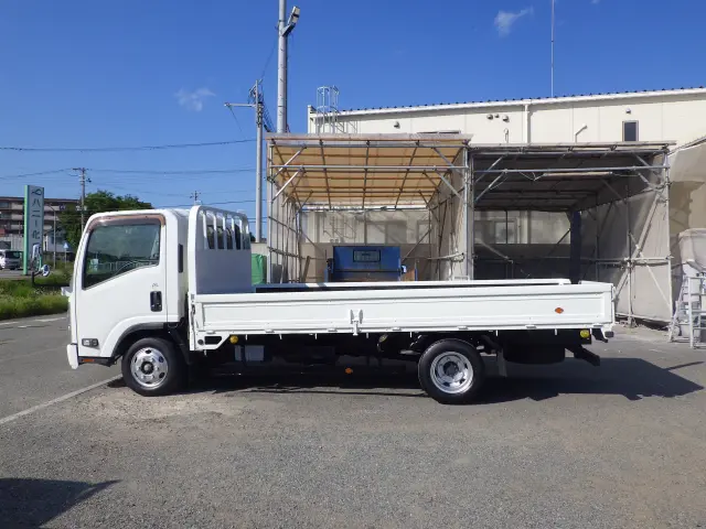 いすゞ エルフ TRG-NPR85AR(2WD)の写真3
