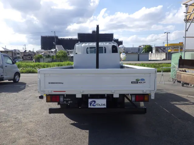 いすゞ エルフ TRG-NPR85AR(2WD)の写真5