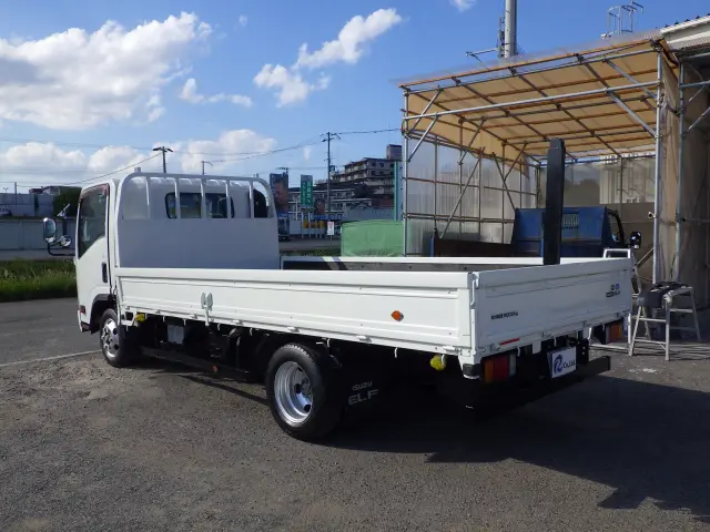 いすゞ エルフ TRG-NPR85AR(2WD)の写真26