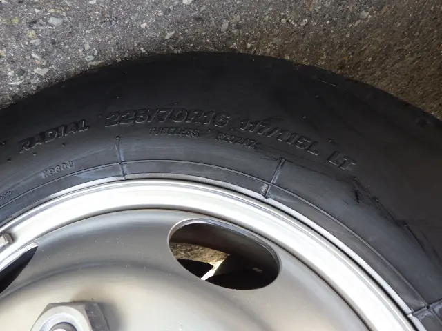 いすゞ エルフ TRG-NPR85AR(2WD)の写真29