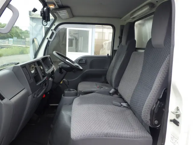 いすゞ エルフ ＴＰＧ-ＮＨＲ85ＡＮ(2WD)の写真9