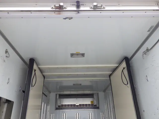 いすゞ エルフ ＴＰＧ-ＮＨＲ85ＡＮ(2WD)の写真24
