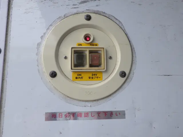 いすゞ エルフ ＴＰＧ-ＮＨＲ85ＡＮ(2WD)の写真25