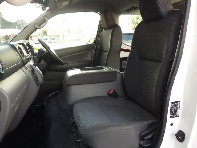 日産 キャラバン CBA-KS2E26(2WD)の写真14