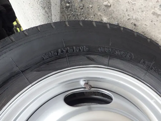 三菱 キャンター 2TG-FBA00(2WD)の写真28