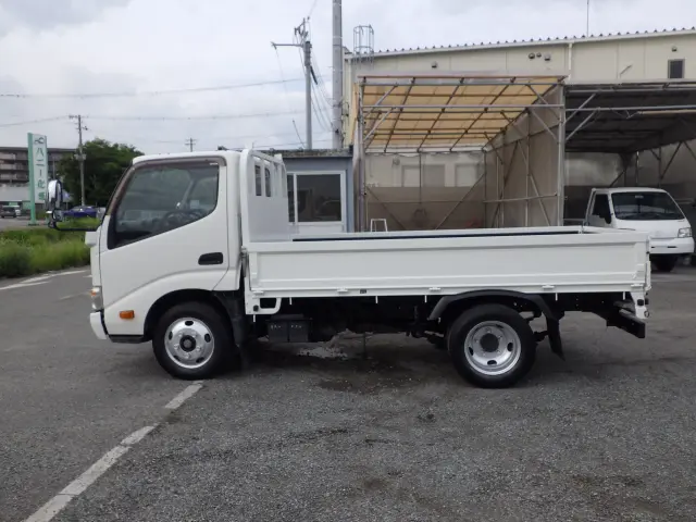 トヨタ ダイナ TKG-XZU605(2WD)の写真3