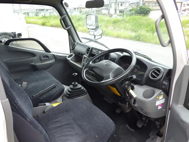 トヨタ トヨエース QDF-KDY231(2WD)の写真7