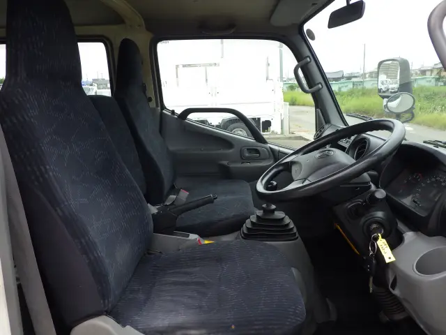 トヨタ トヨエース QDF-KDY231(2WD)の写真8