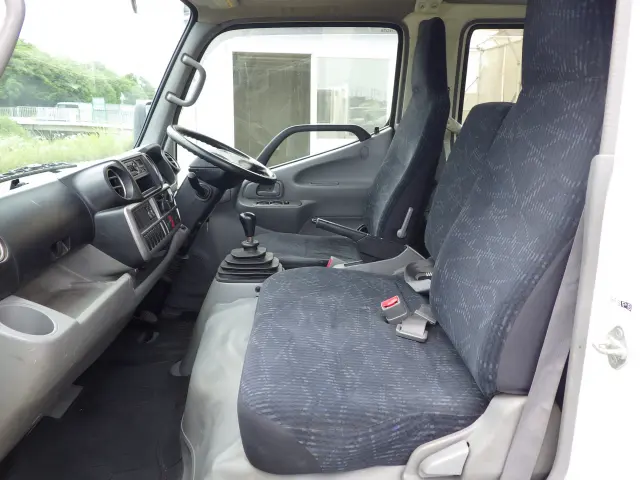 トヨタ トヨエース QDF-KDY231(2WD)の写真9