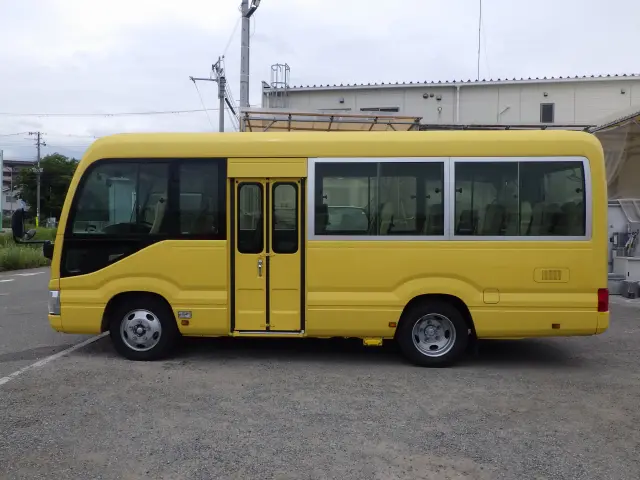 トヨタ コースター SKG-XZB60(2WD)の写真3