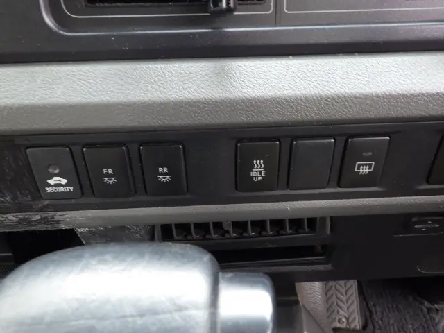 トヨタ コースター SKG-XZB60(2WD)の写真13