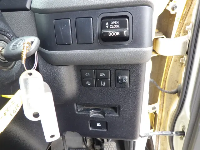 トヨタ コースター SKG-XZB60(2WD)の写真16