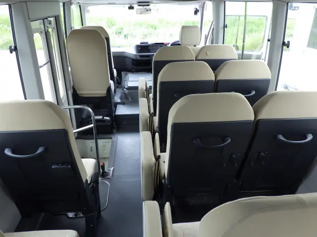 トヨタ コースター SKG-XZB60(2WD)の写真20