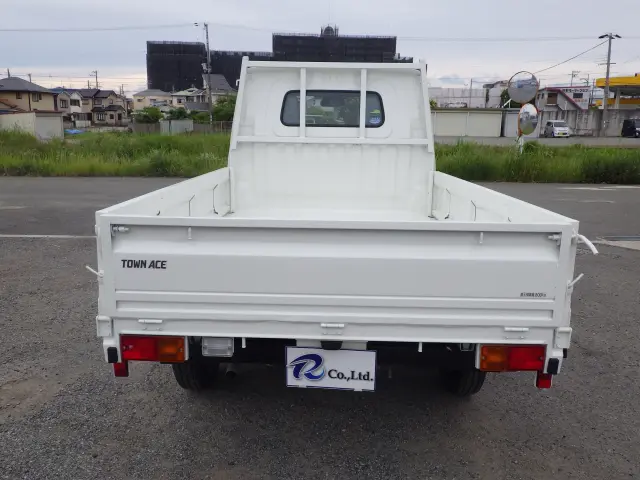 トヨタ タウンエーストラック 5BF-S403U(2WD)の写真5