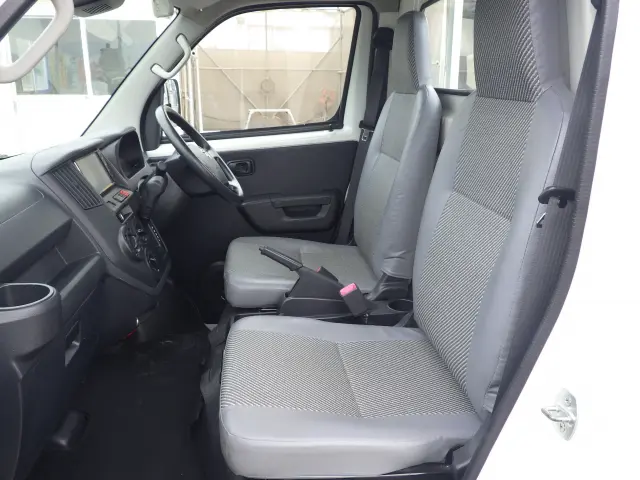 トヨタ タウンエーストラック 5BF-S403U(2WD)の写真9