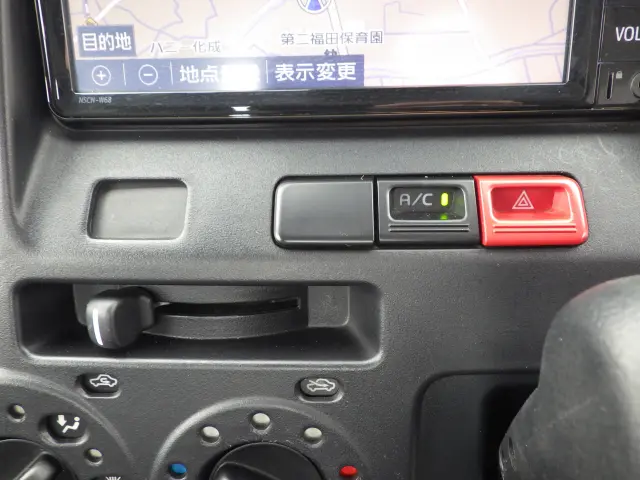 トヨタ タウンエーストラック 5BF-S403U(2WD)の写真12