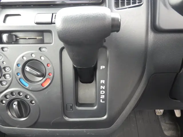 トヨタ タウンエーストラック 5BF-S403U(2WD)の写真14