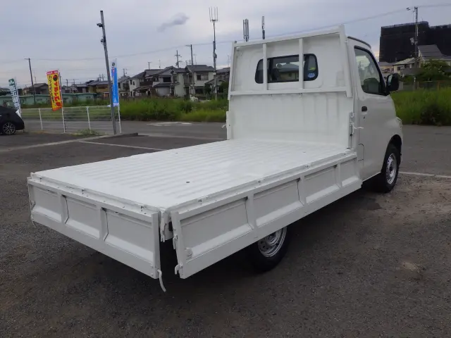 トヨタ タウンエーストラック 5BF-S403U(2WD)の写真24